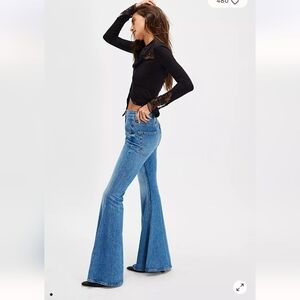 MOTHER Snacks The Dollop Heel Flare Jean Wash Dine N Dash Size 25"